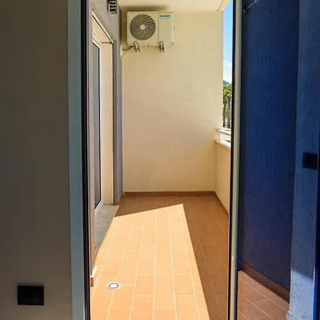 Apartmán Alushi