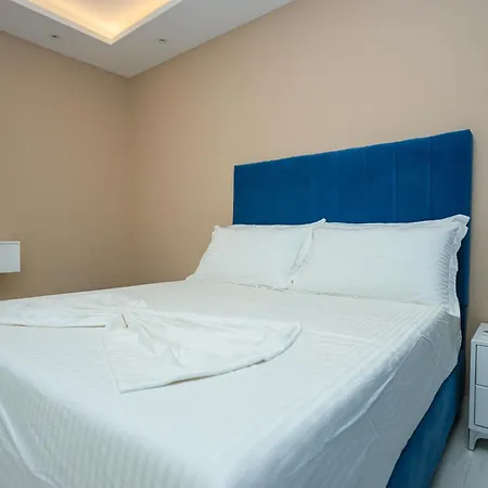 Alushi Апартаменты *