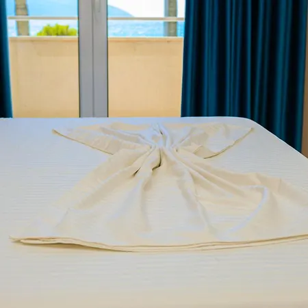 Alushi Апартаменты *